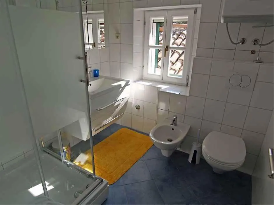 Apartments In Veli Losinj 14994
