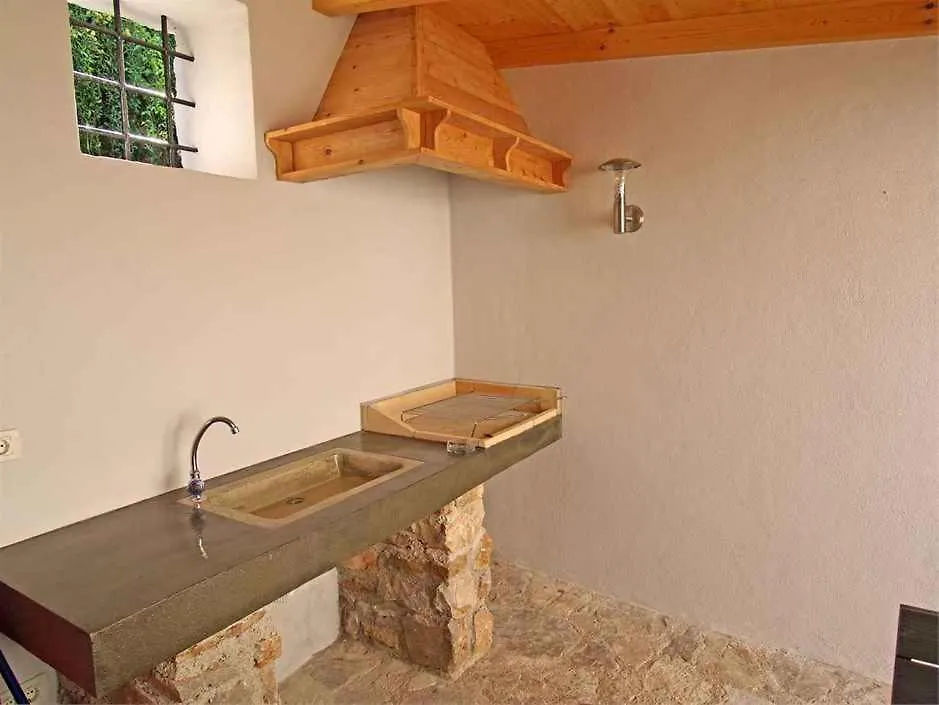 Apartments In Veli Losinj 14994