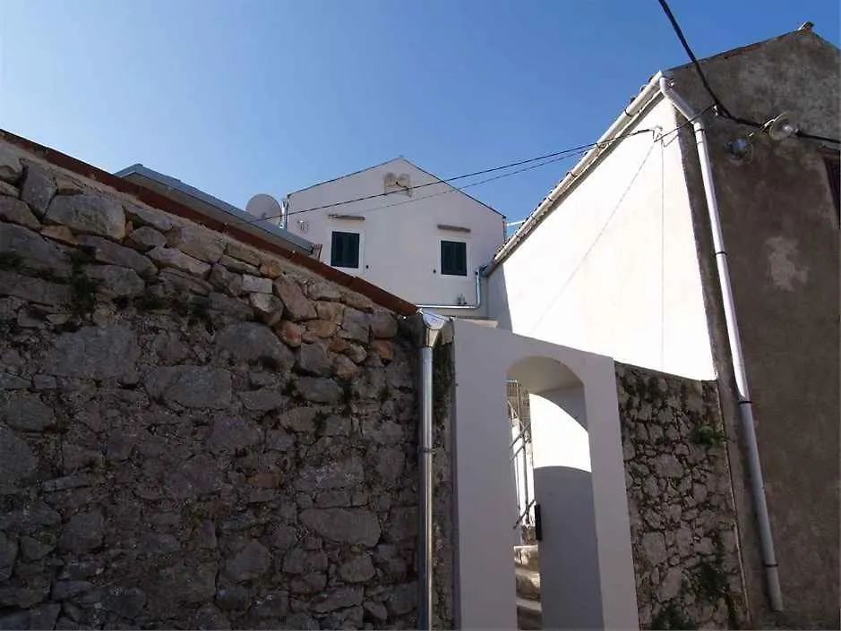 Apartments In Veli Losinj 14994