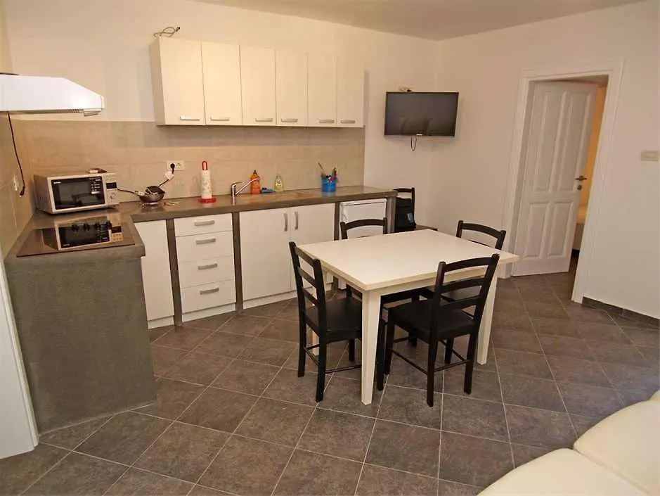 Apartments In Veli Losinj 14994 0*,  クロアチア