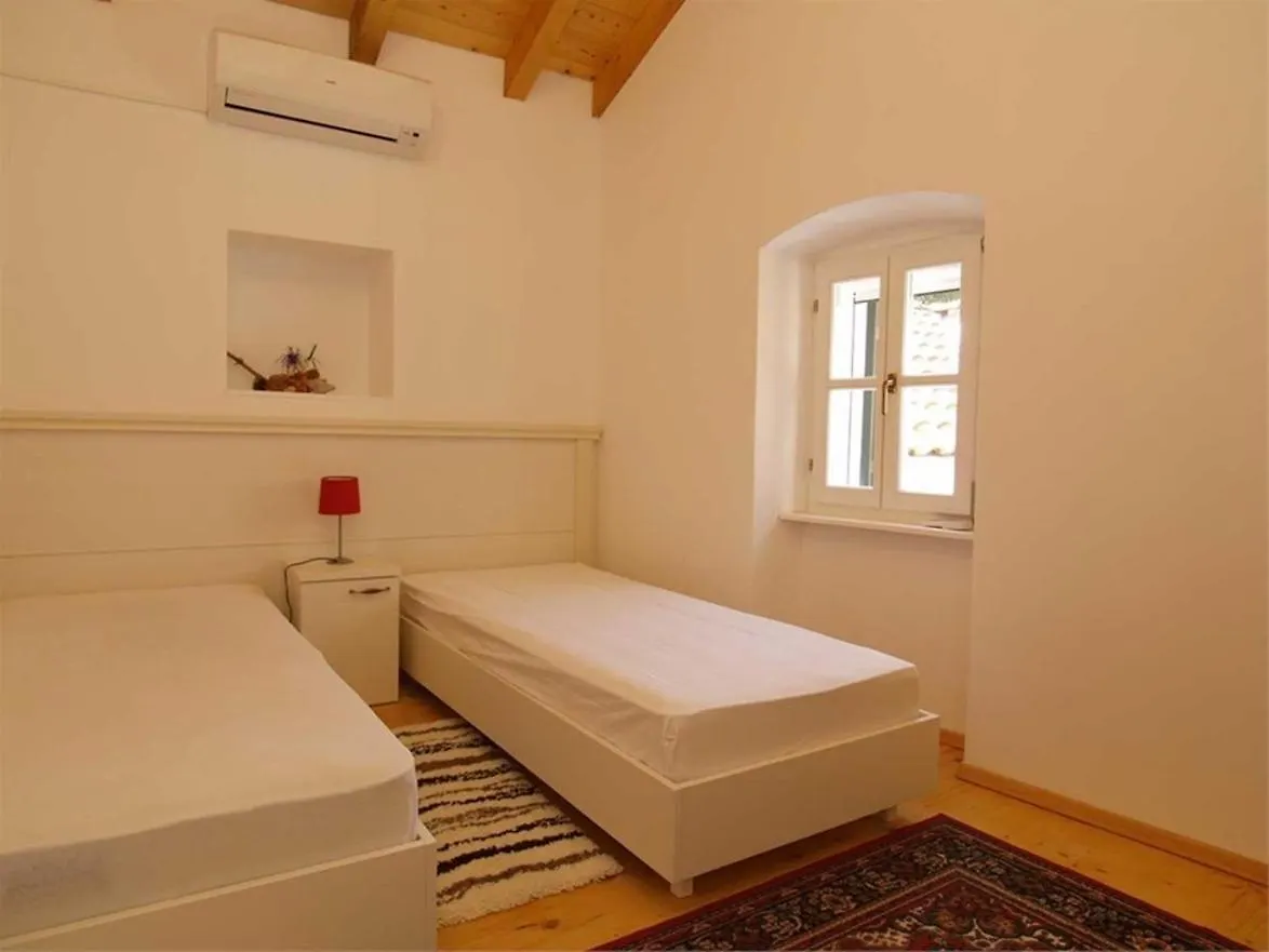 Apartments In Veli Losinj 14994